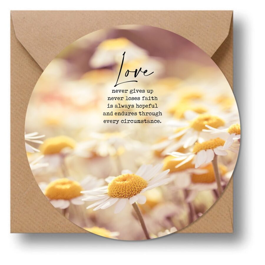 Cirkelcadeau 'Love never gives up' - MA39637 - Cadeauborden bij MajesticAlly